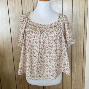 DÔEN PORTIA TOP
IN FEATHERED FLORAL